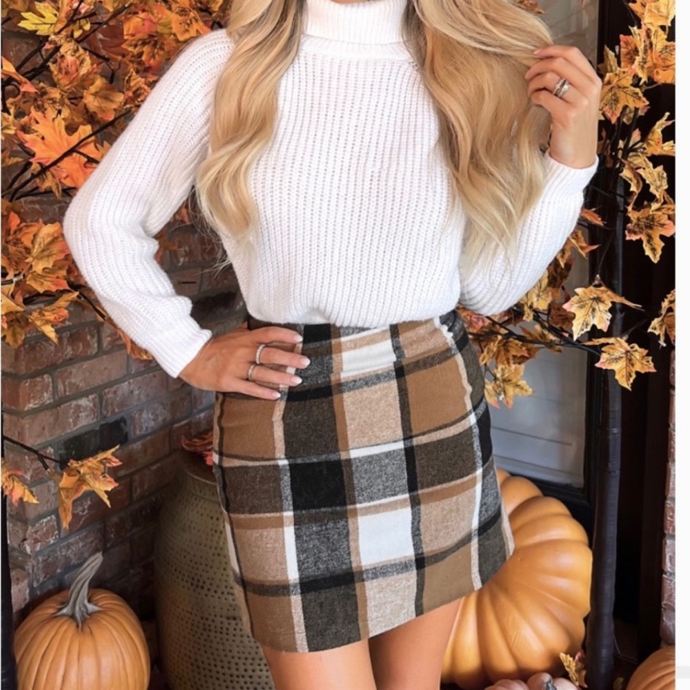 **SOLD** NWOT Cute 2 Piece Fall Set
